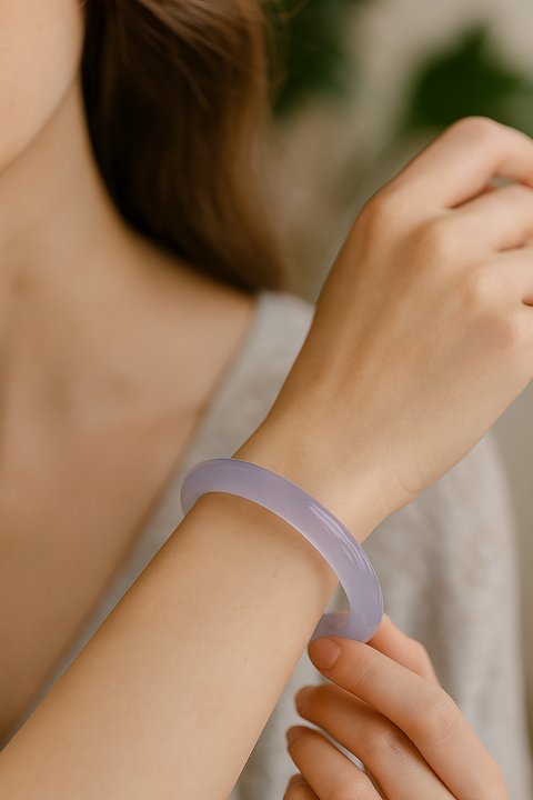 8mm Natural Purple Chalcedony Bangle
