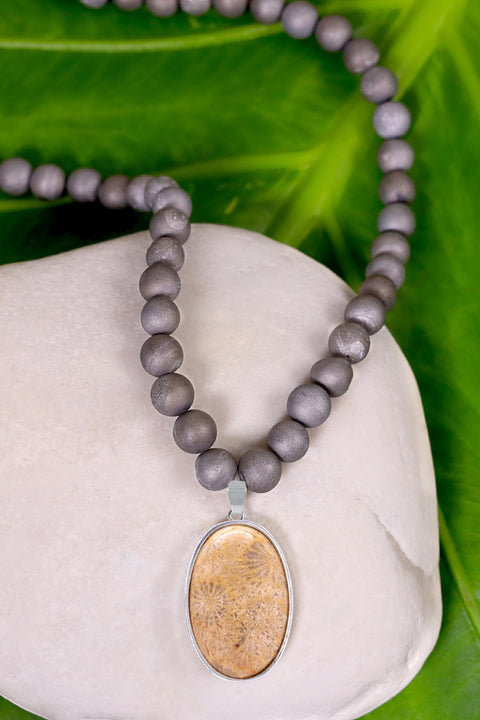 Gray Druzy Quartz Beads Necklace With Lily Fossil - SF