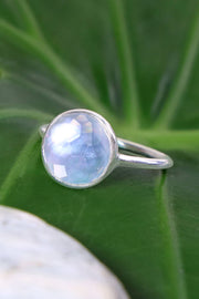 Mother Of Pearl Quartz Round Ring - SF