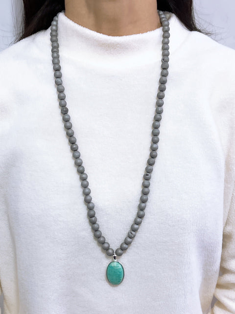 Gray Druzy Quartz Beads Necklace With Amazonite Pendant - SF