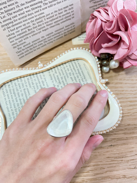 Mother Of Pearl Statement Ring - SF