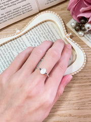 Sterling Silver Oval Ring With Mother Of Pearl - SS